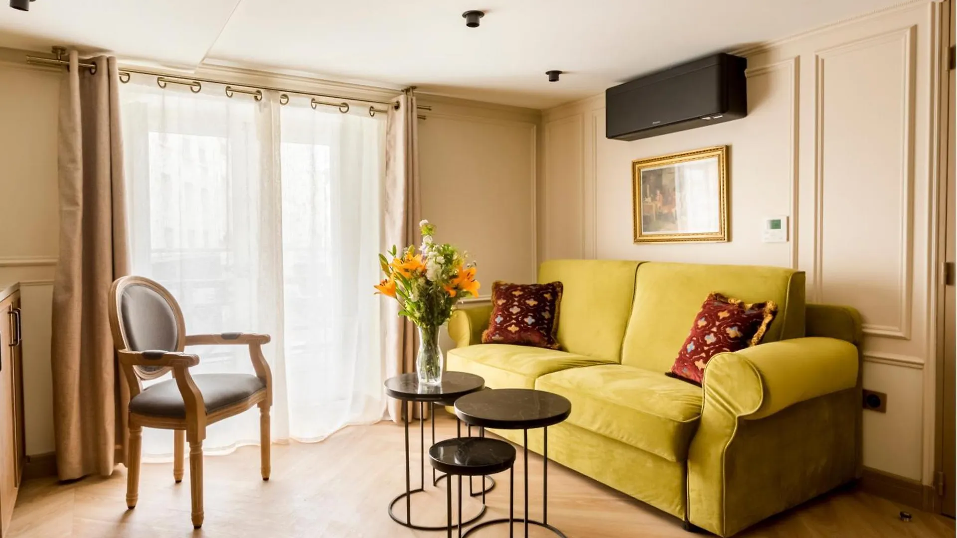Apartment Merveil - Luxury Suite - Marais - Turenne Paris